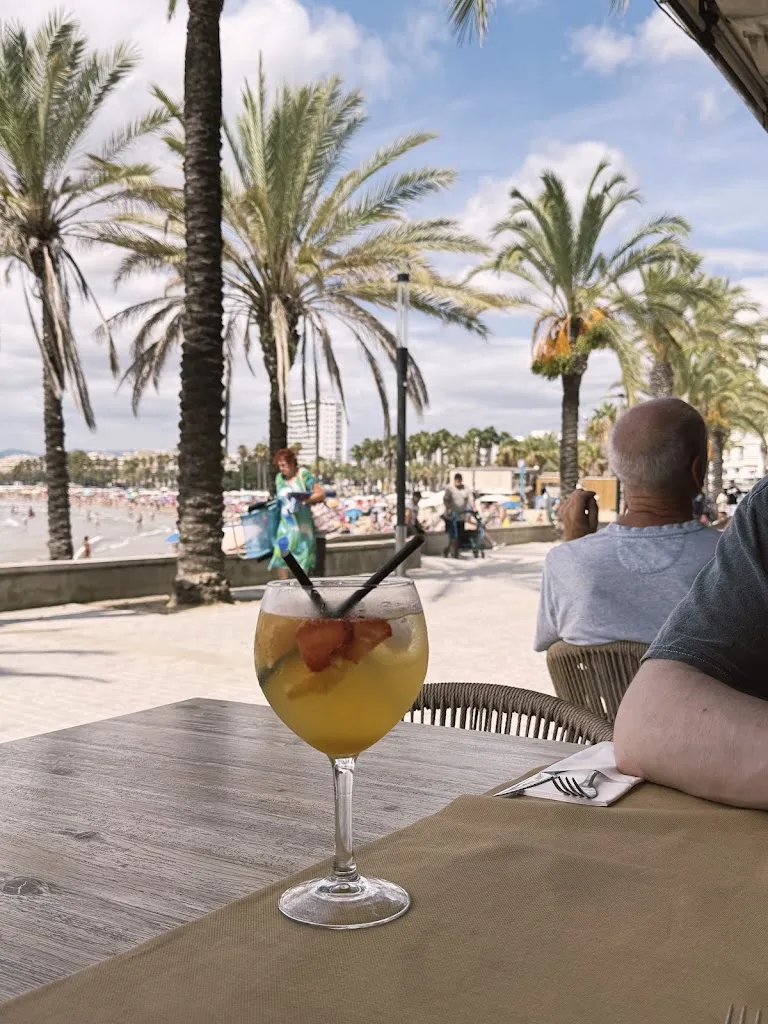 Diane Malinovskaya_La Barca - Salou_Salou_review