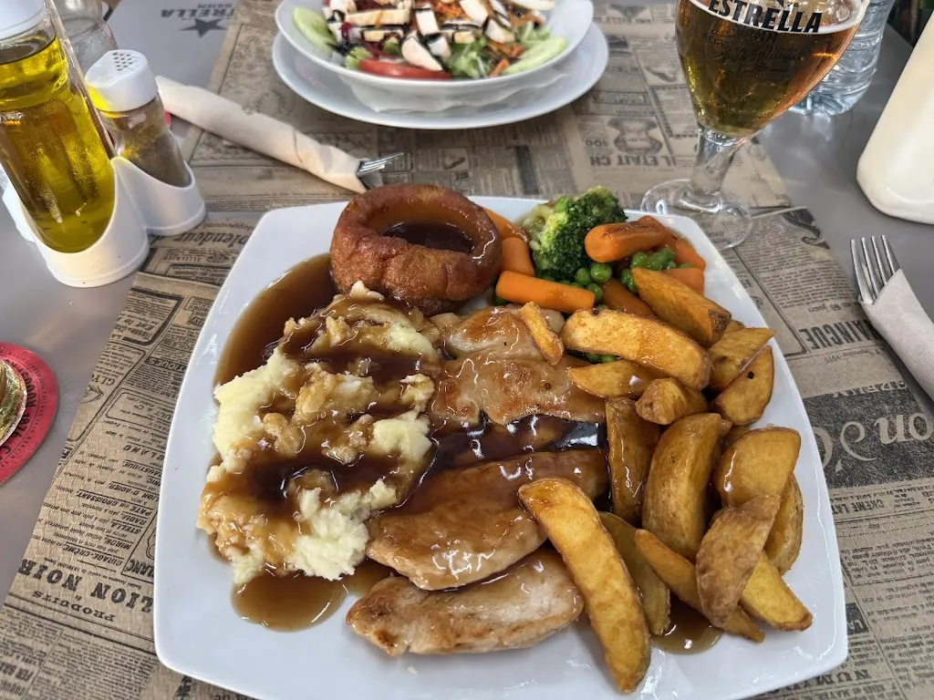 David Lloyd_Laurel Hardy's Bar-Restaurant_Salou_review