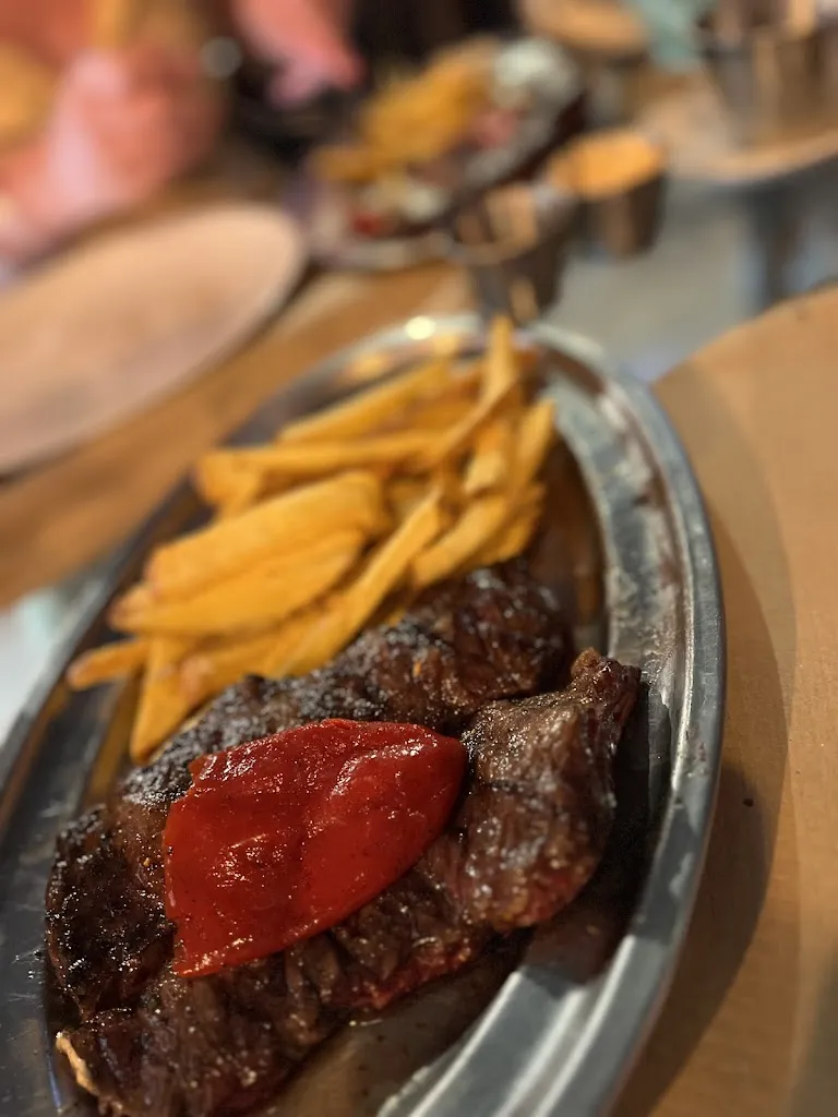 Scott Mckean_Restaurant Carn&Co_Salou_review