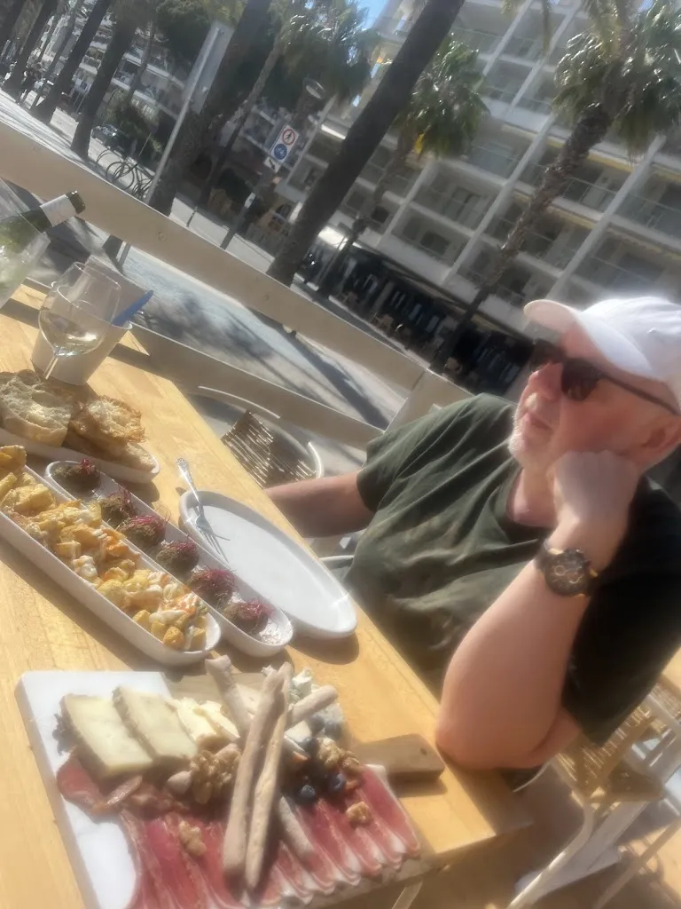 Susan Youngson_La Brisa de Salou_Salou_review