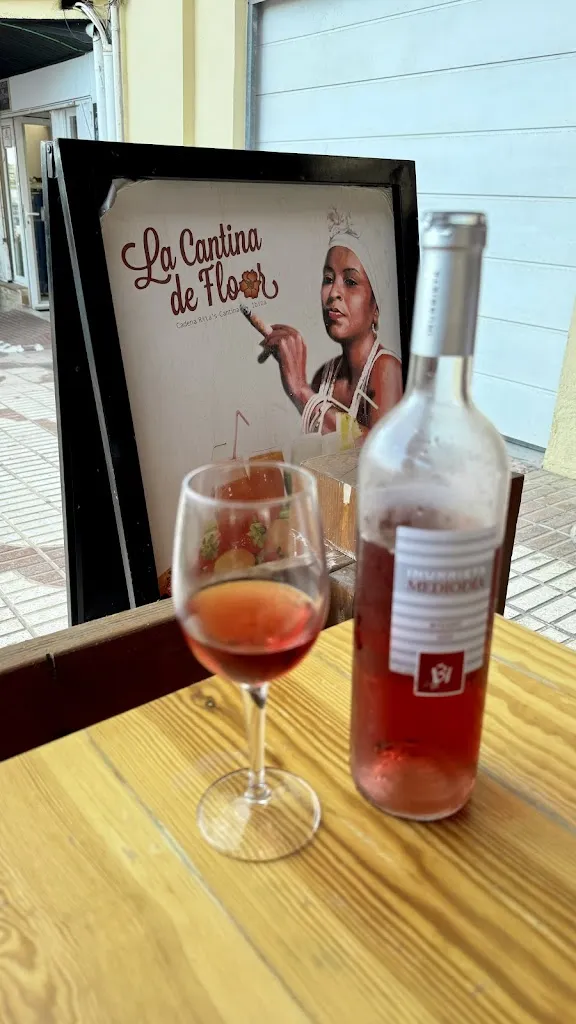 Łukasz Hajkowski_La Cantina De Floor_Garrucha_review