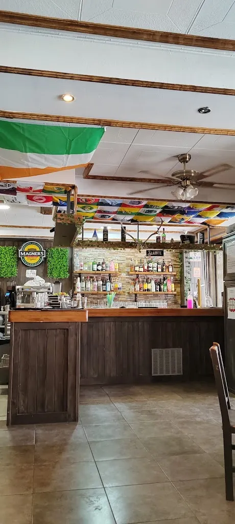 The Harp Bar & Restaurant restaurant in Salou