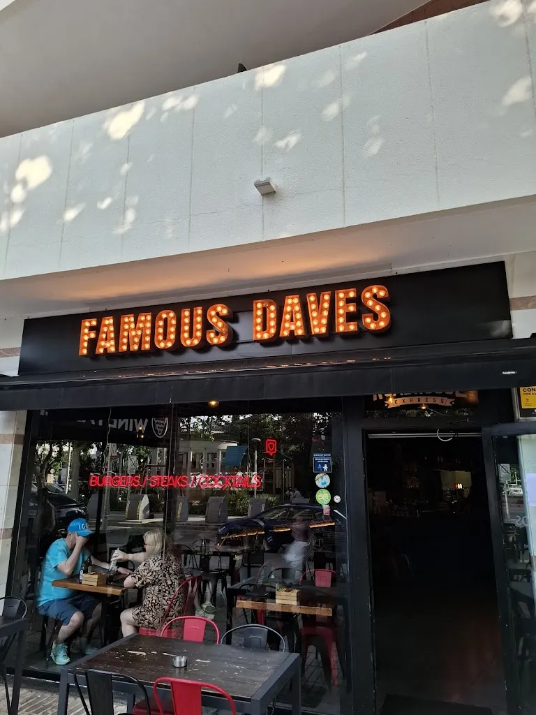 Andy Hawley_Famous Daves_Salou_review