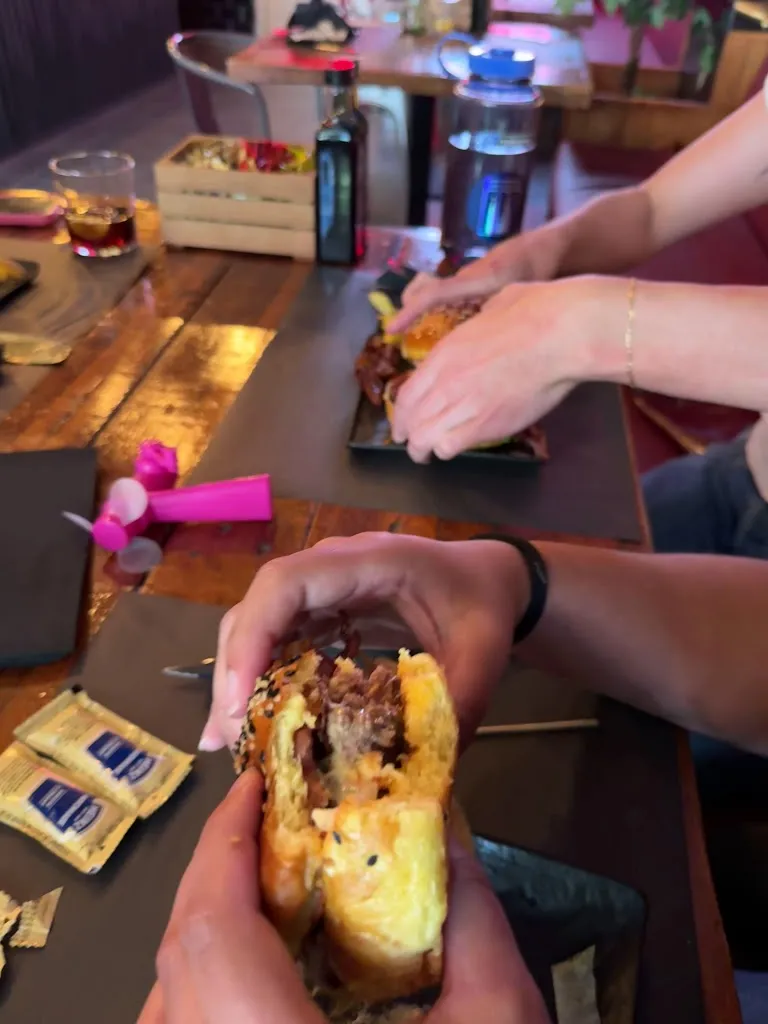 Mayra Rodríguez_Famous Daves_Salou_review