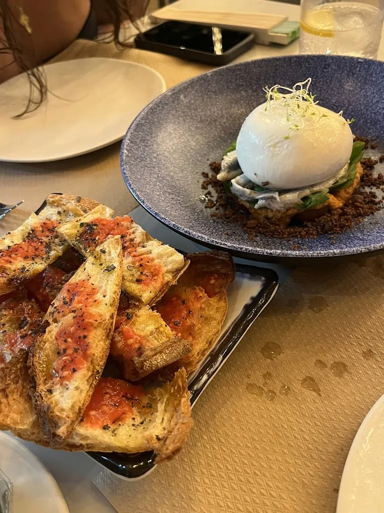 Menu_BLUÜMA BEACH BAR_Salou_image_3