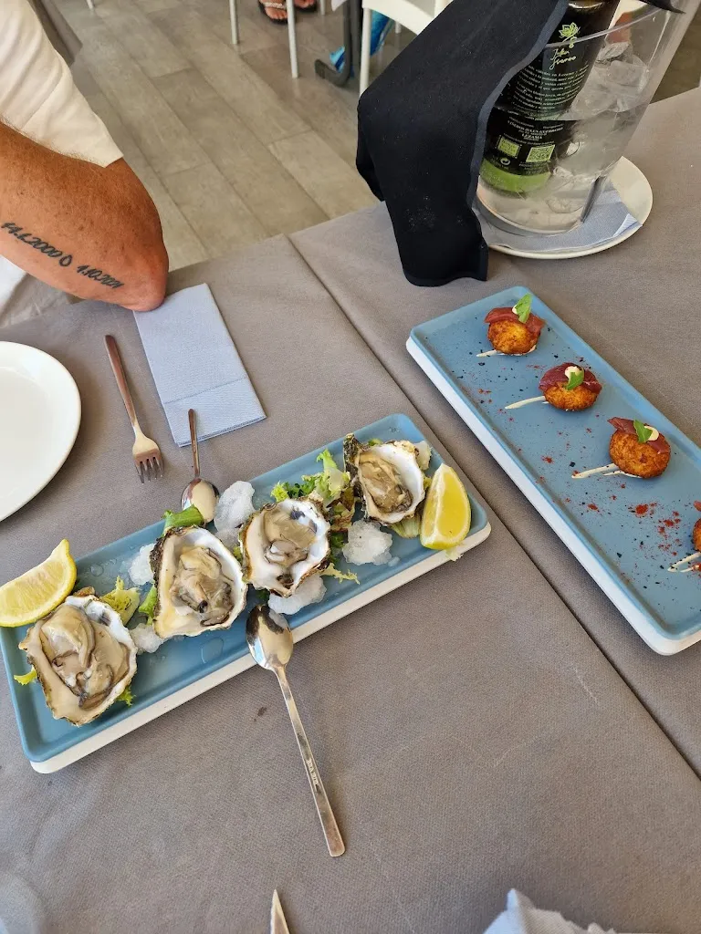 Rj. Am_Vermuteria bonmarisc_Sant Carles de la Ràpita_review