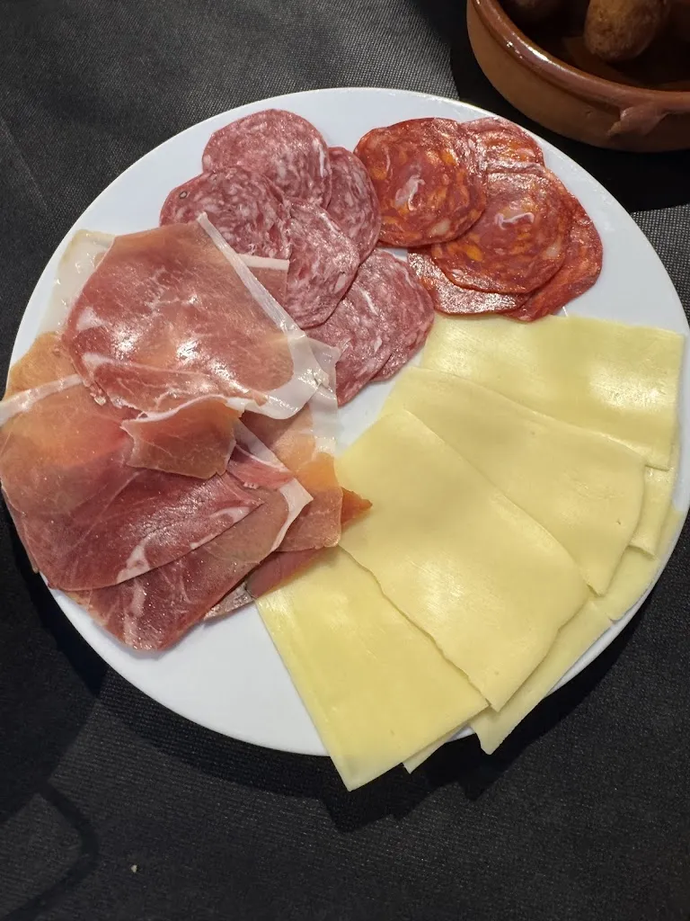 Diego Bernal_Martauri_Sant Carles de la Ràpita_review