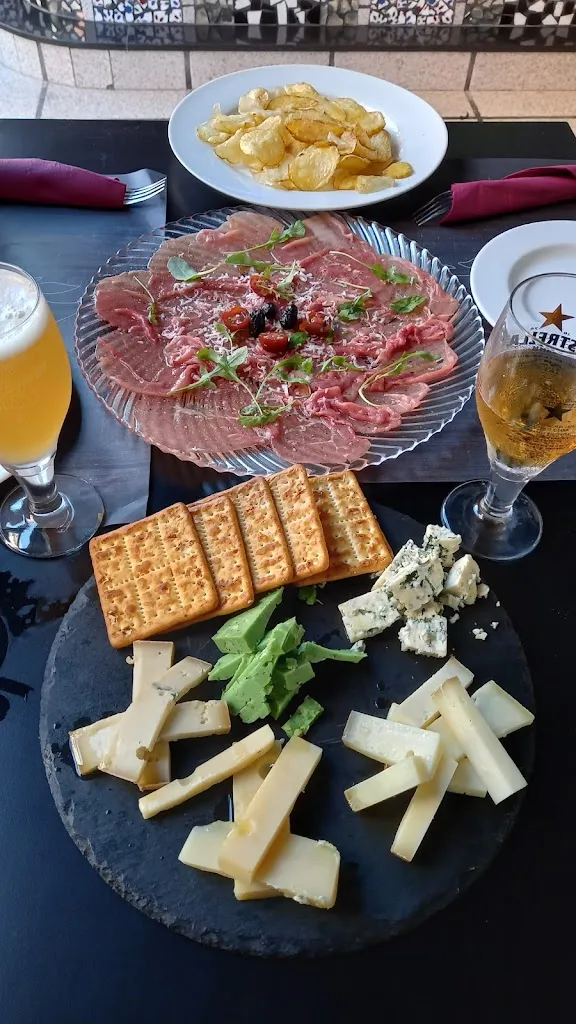 BRASERIA CAFETERIA RAQUEL_Sant Carles de la Ràpita_slider_image_3