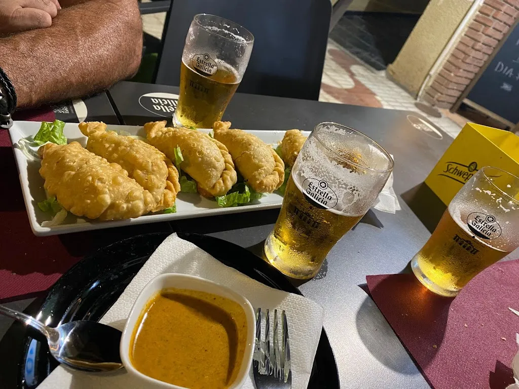 El Obelisco Restaurante Argentino_Garrucha_slider_image_2