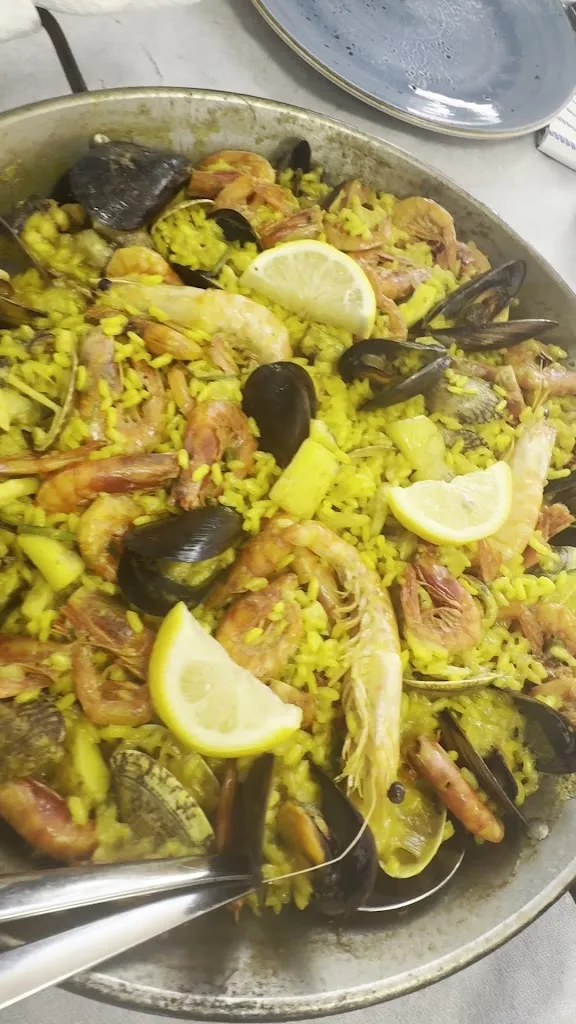 Ida Can Machino restaurant in Sant Jaume dEnveja