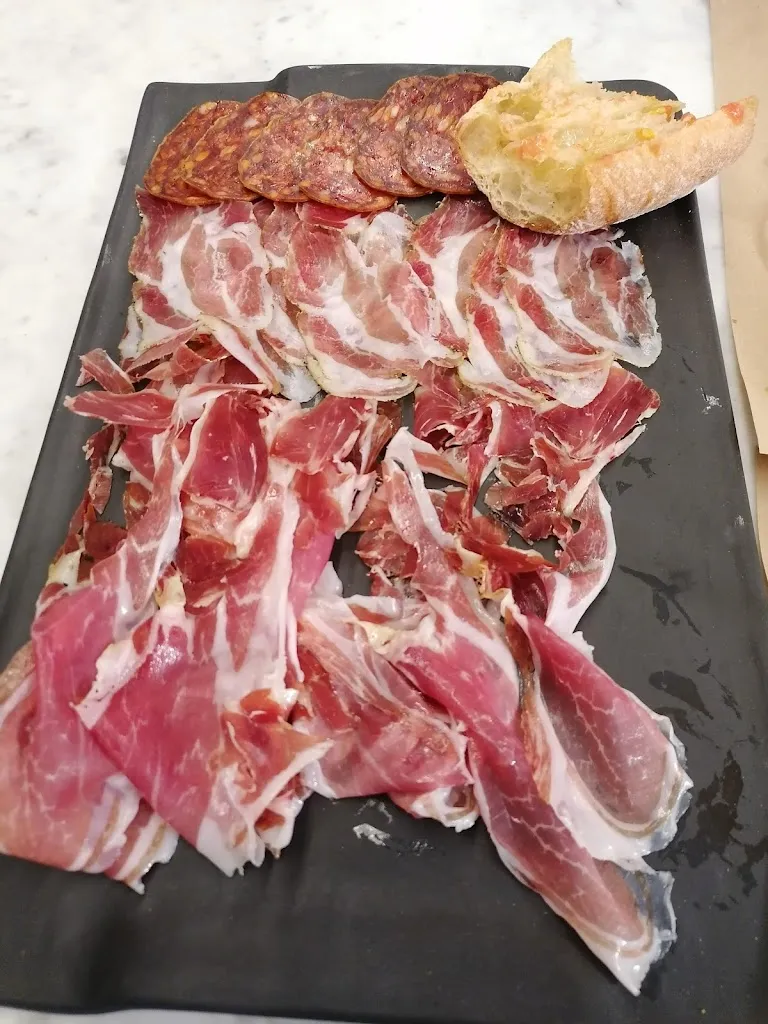 Paula Villodres Pedrosa_Bar Griu._Santa Coloma de Queralt_review