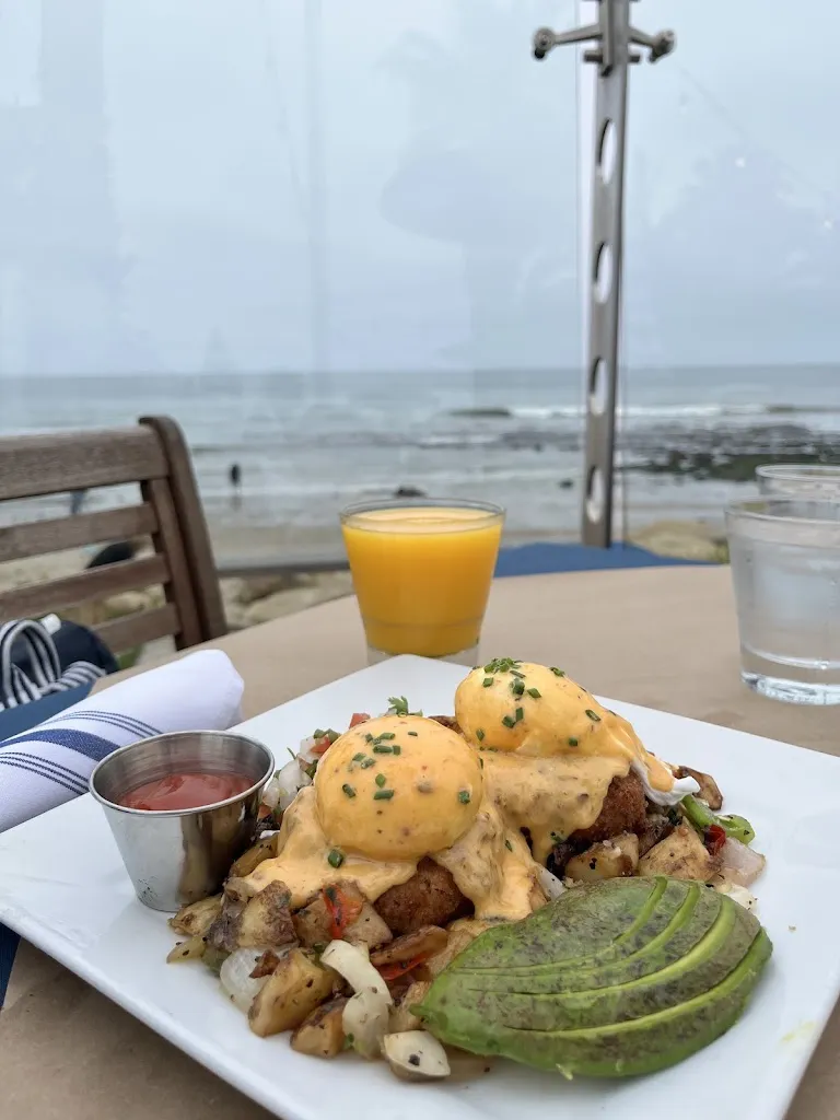 Menu_Boathouse at Hendry's Beach_Santa Bárbara_image_7