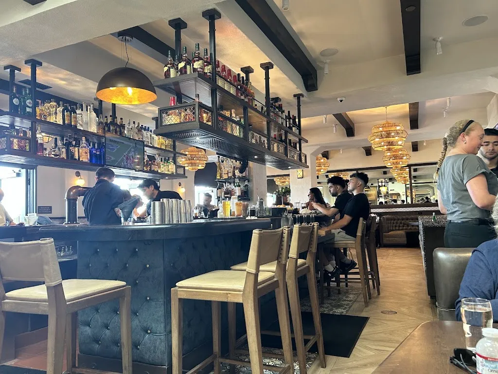 Reunion Kitchen + Drink_Santa Bárbara_slider_image_3