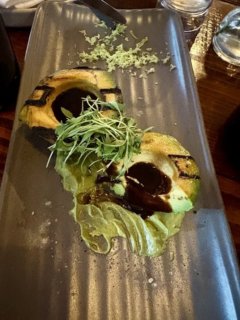 Eliza Priluzki_Barbareño_Santa Bárbara_review