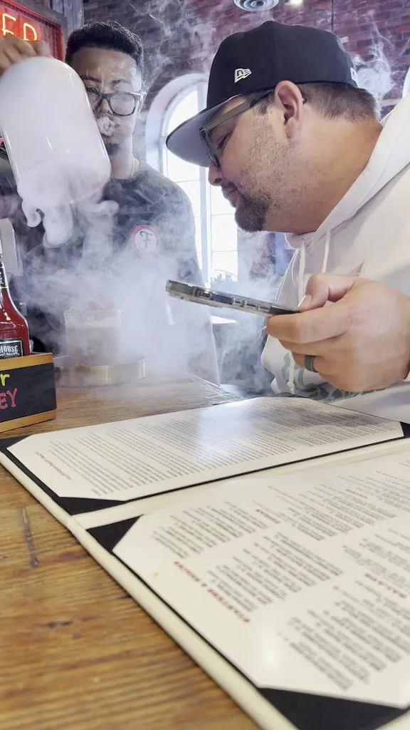 Ben Sigal_Finney's Crafthouse - Santa Barbara_Santa Bárbara_review