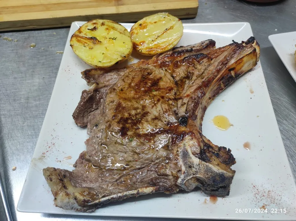 Bar El Pirata restaurant in Santa Oliva