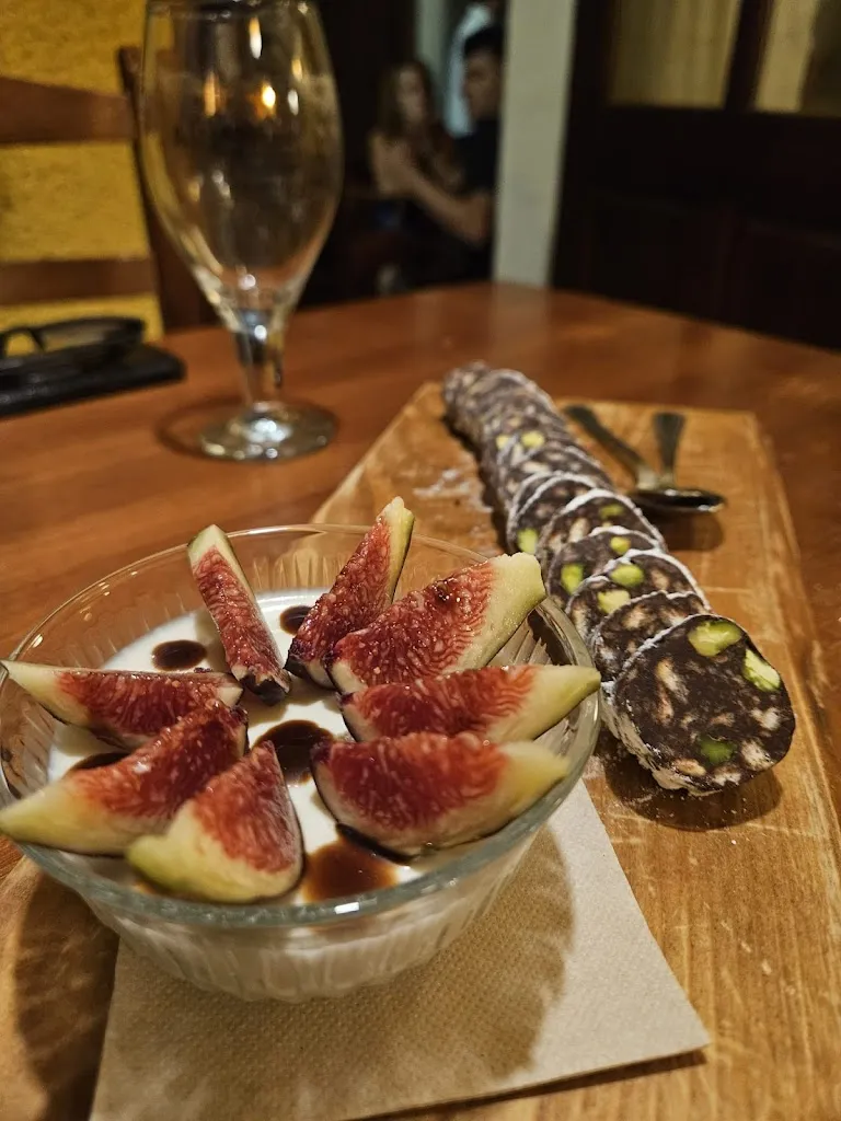 Mike H_LA LLESQUERIA TIVISSA_Tivissa_recensione