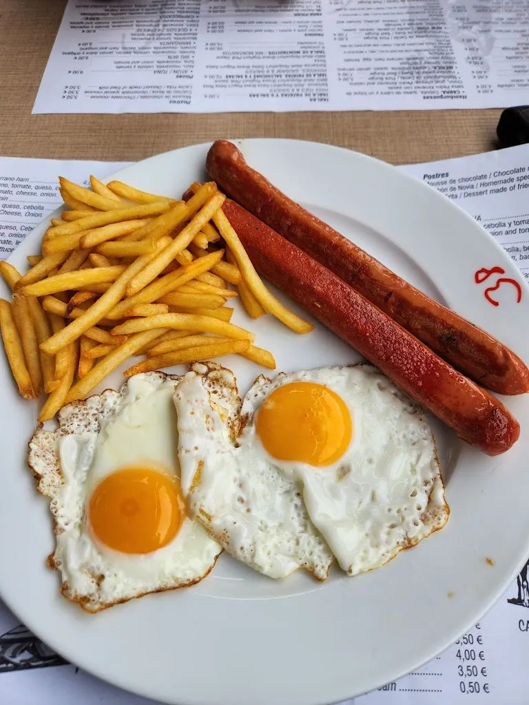 Wenceslao Medina Garcia_Restaurante Califa_Garrucha_review