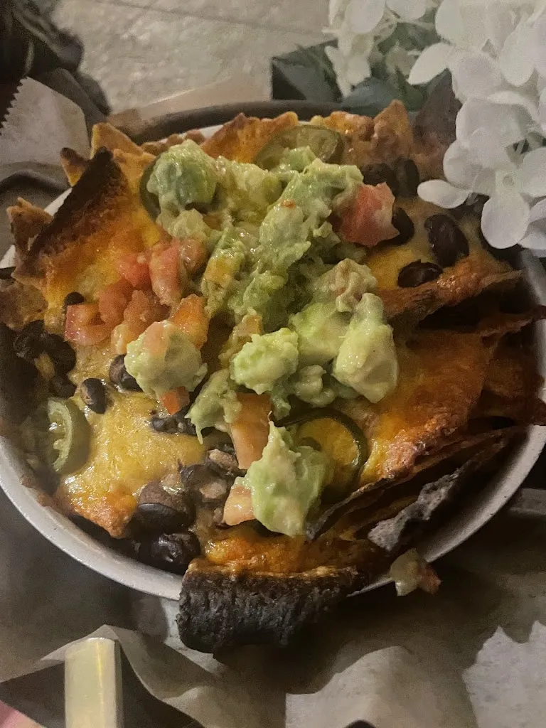 Nancy Towers_Bodegón_Torredembarra_review