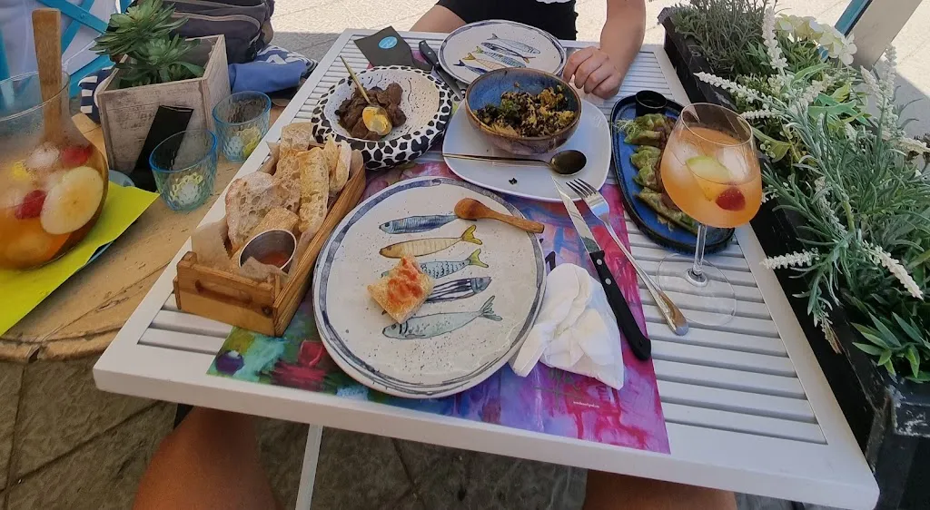 Carles Moreno Anguiano_Bodegón_Torredembarra_review