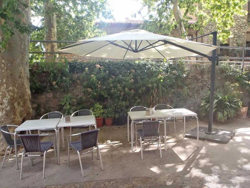 El Rebost De La Cartoixa Scala dei restaurant in Torroja del Priorat