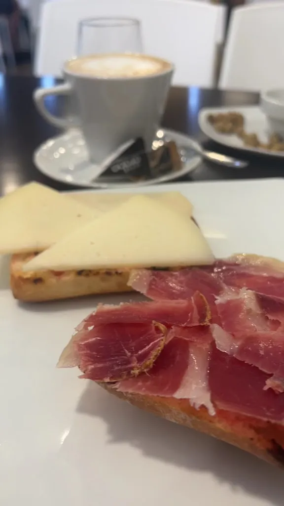 Jessica R_Restaurant Nevada_Tortosa_review