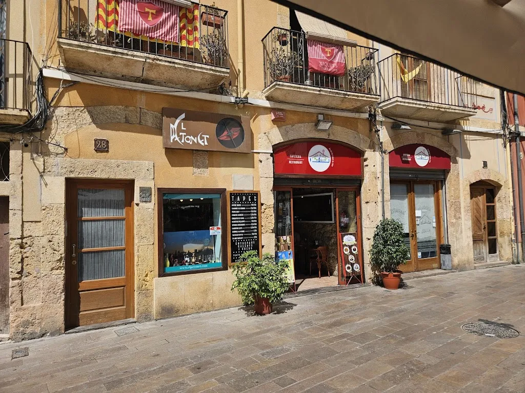 La caseta de les Tres Bessones restaurant in Tarragona