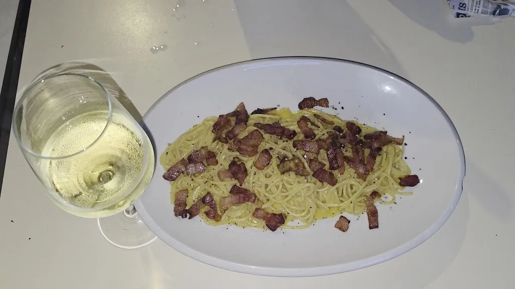 Trivento_Garrucha_slider_image_2