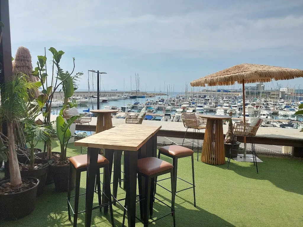 Selvático Beach Club Tarragona restaurant in Tarragona