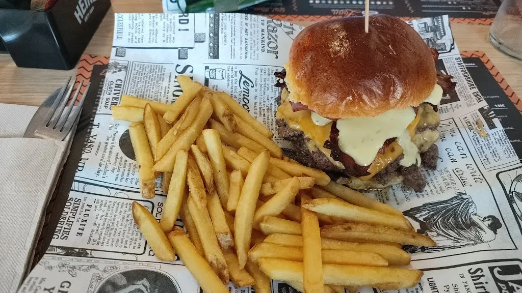 Danny Finlay-Smith_Loan Smash Burger_Garrucha_recensione