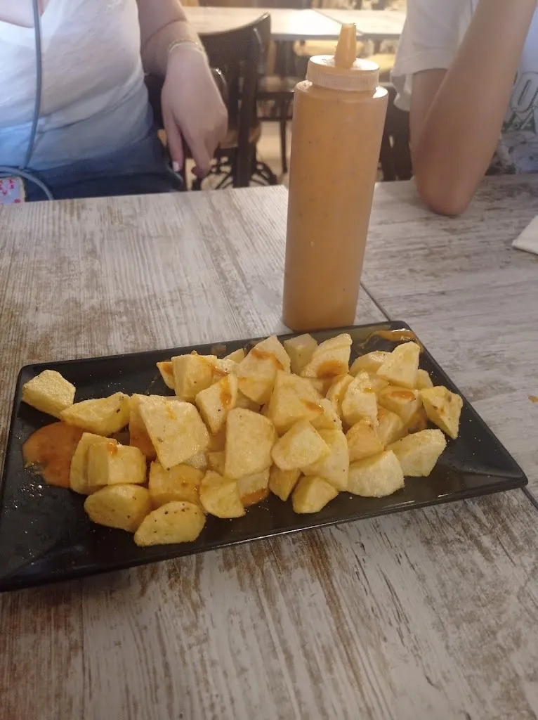 M Carmen Sanz Lastra_El Pilar del Joan - Bar Rest._Vallmoll_review