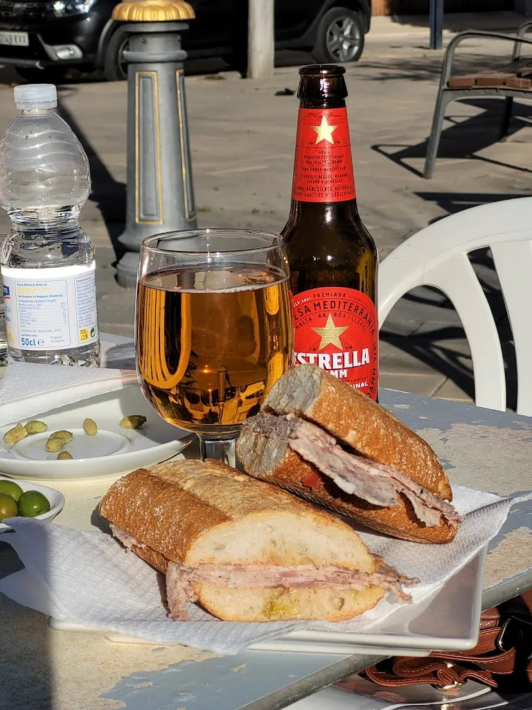 El Pilar del Joan - Bar Rest._Vallmoll_slider_image_3