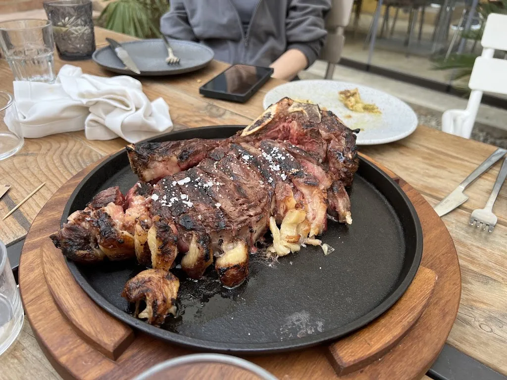 Conor Neill_La Licorera Vallenca_Valls_review