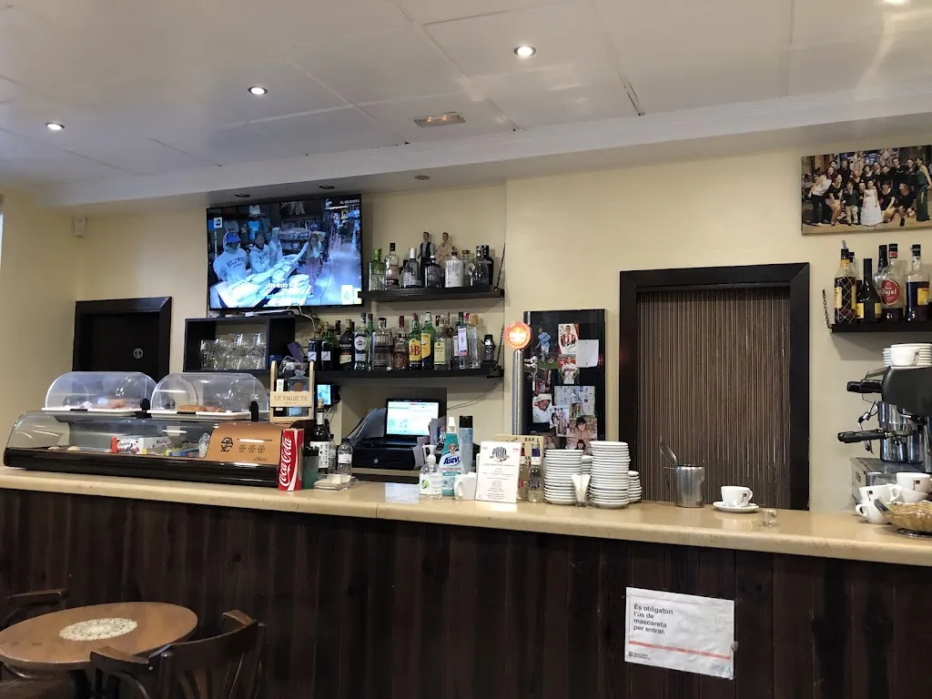 Fabs World_Bar La Plaça_Ulldecona_review