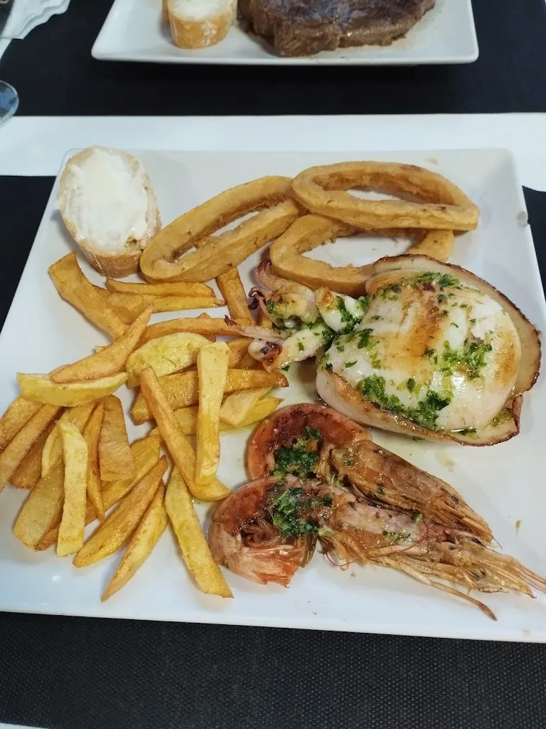 Maria Jose Castell Coll_Burger Infinity_Ulldecona_review