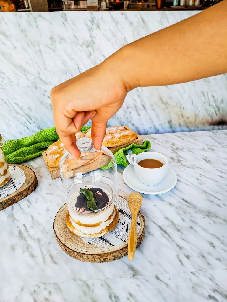 Menu_Gastrobar Aloha_Vilallonga del Camp_image_8