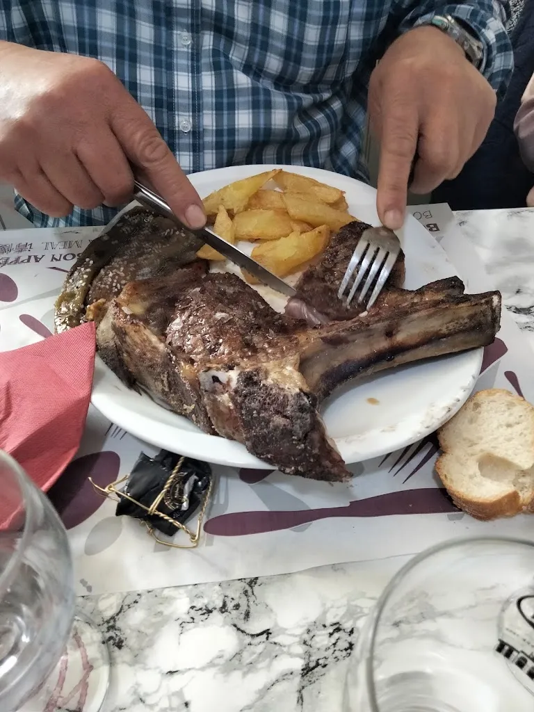 Carme Agudo Martinez_Bar Musical Maco_Vilallonga del Camp_review