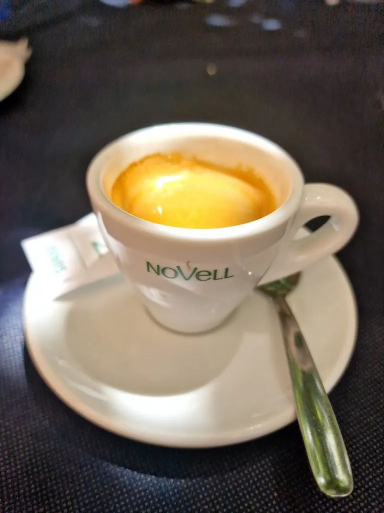 Menu_Restaurant Ca L'Amadeu by Germans Romero_Vilanova dEscornalbou_image_8