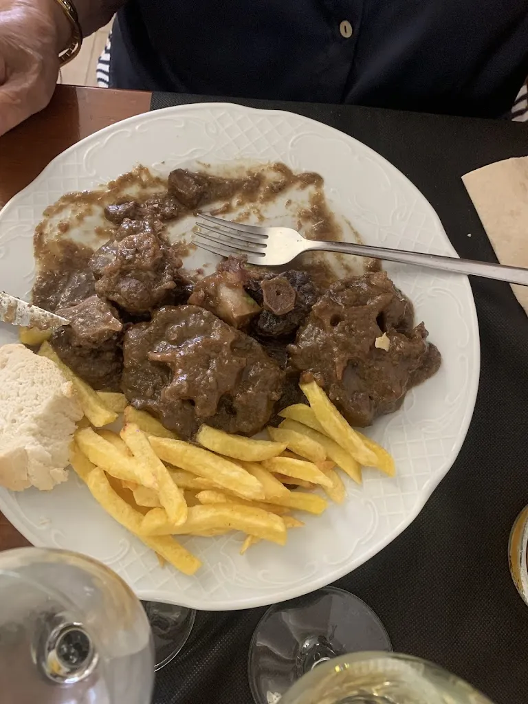 Mònica Rodriguez_Restaurant Ca L'Amadeu by Germans Romero_Vilanova dEscornalbou_review