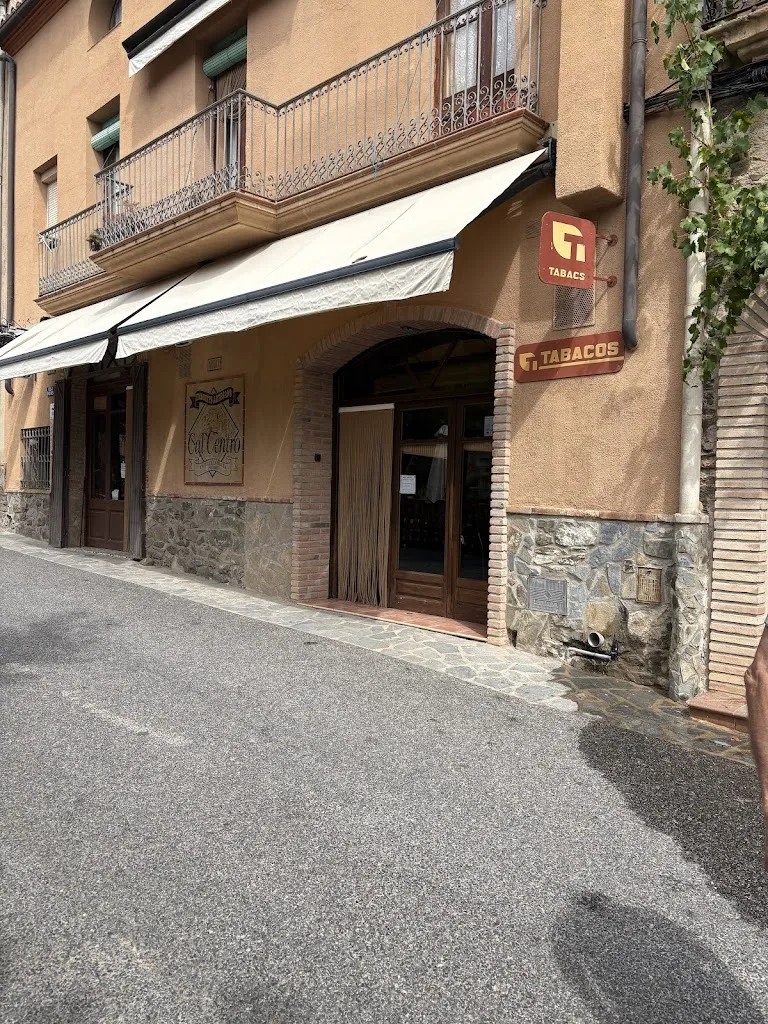 E “VSTRK” GA_Cal Centro_Vilella Baixa La_review