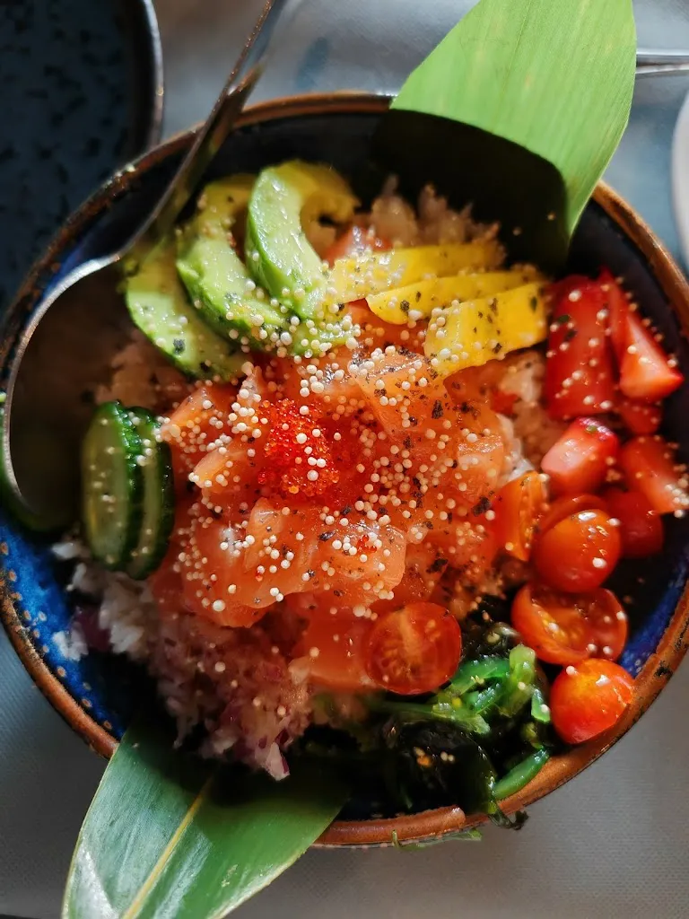 Ekaterina Golubeva_Umami sushi_Vila-seca_review