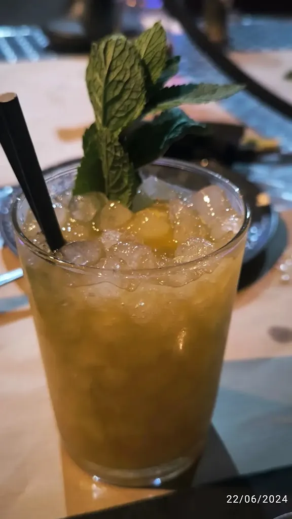 PILAR GONZALEZ_L'Oficina_Vila-seca_review