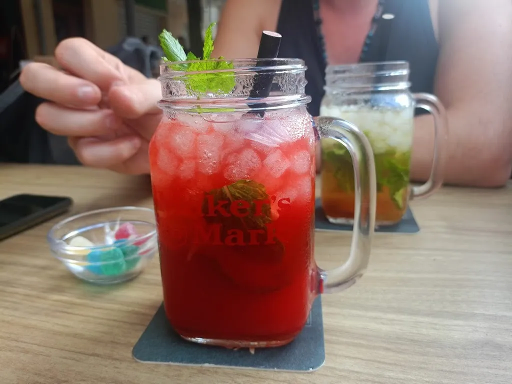 Pol The artist_Playoff Gastropub_Vila-seca_review