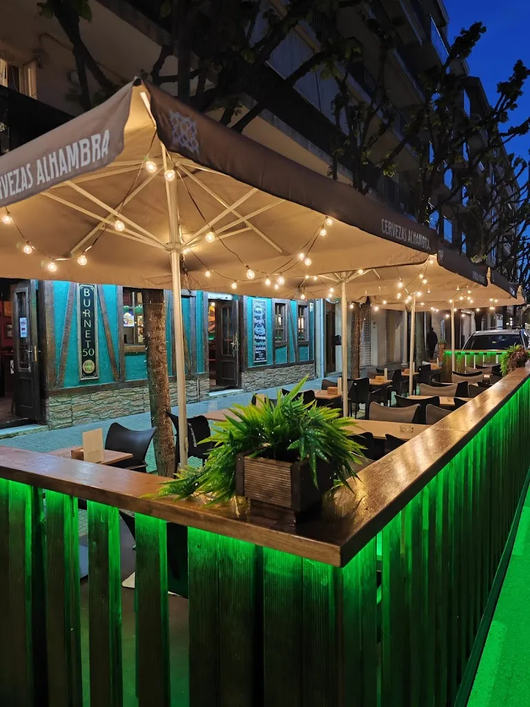 Playoff Gastropub_Vila-seca_slider_image_1