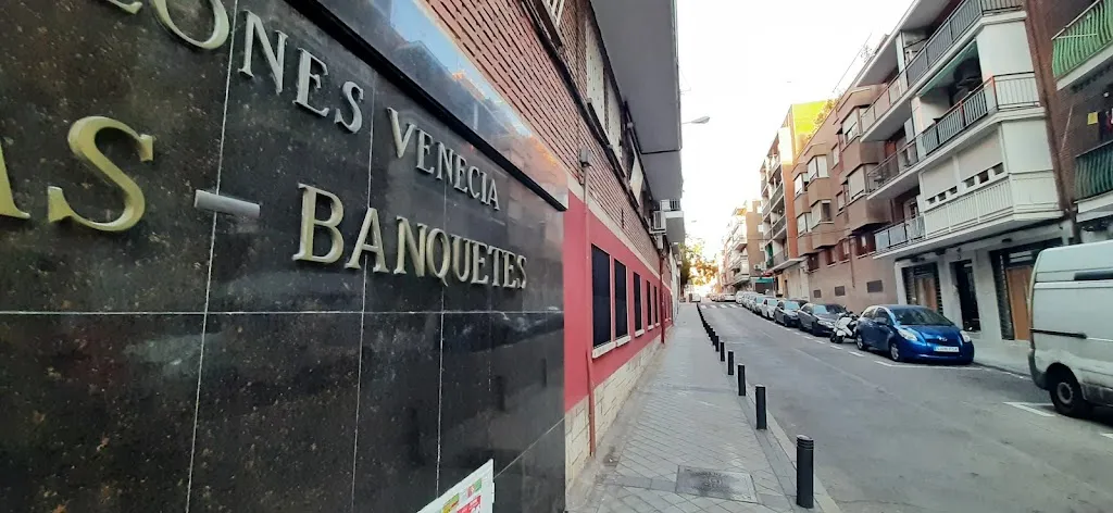 Ali Khaddour_Salones Venecia_Nacimiento_review