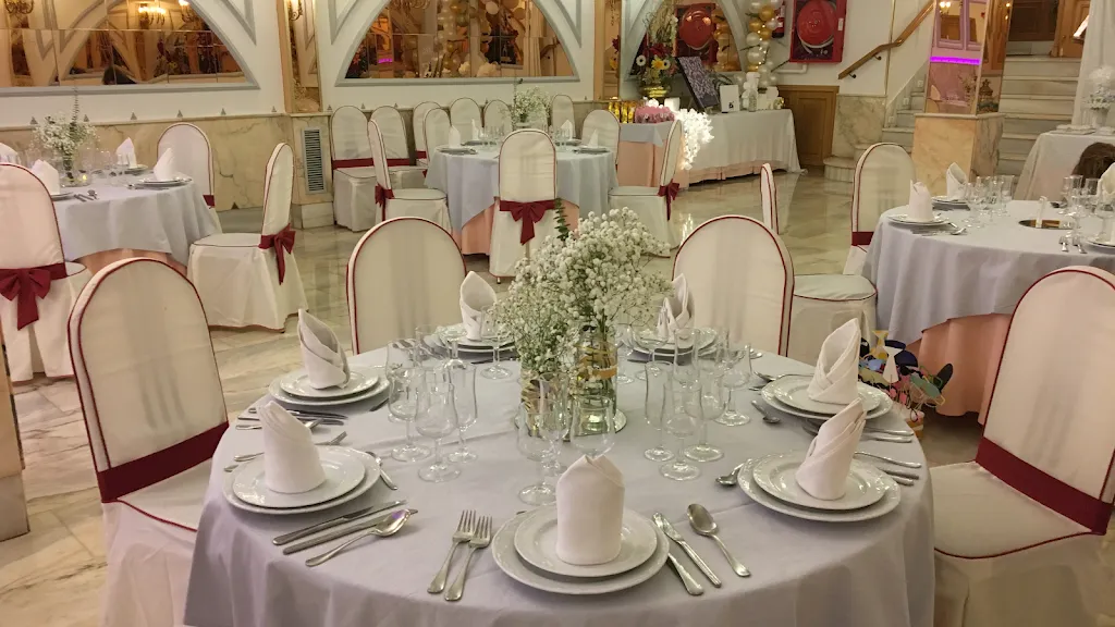 Salones Venecia restaurant in Nacimiento