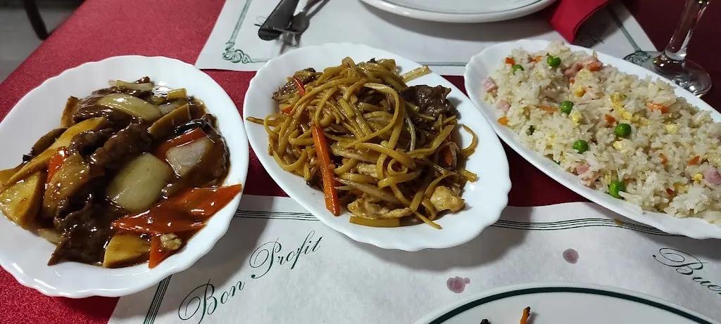 JM Del Salto Miró_Bar Restaurant Peking Olimpica_Vila-seca_review