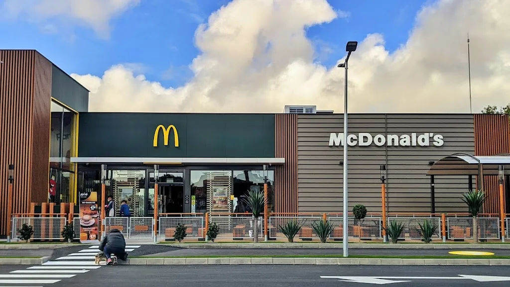 Mc Donald's_Vila-seca_slider_image_1