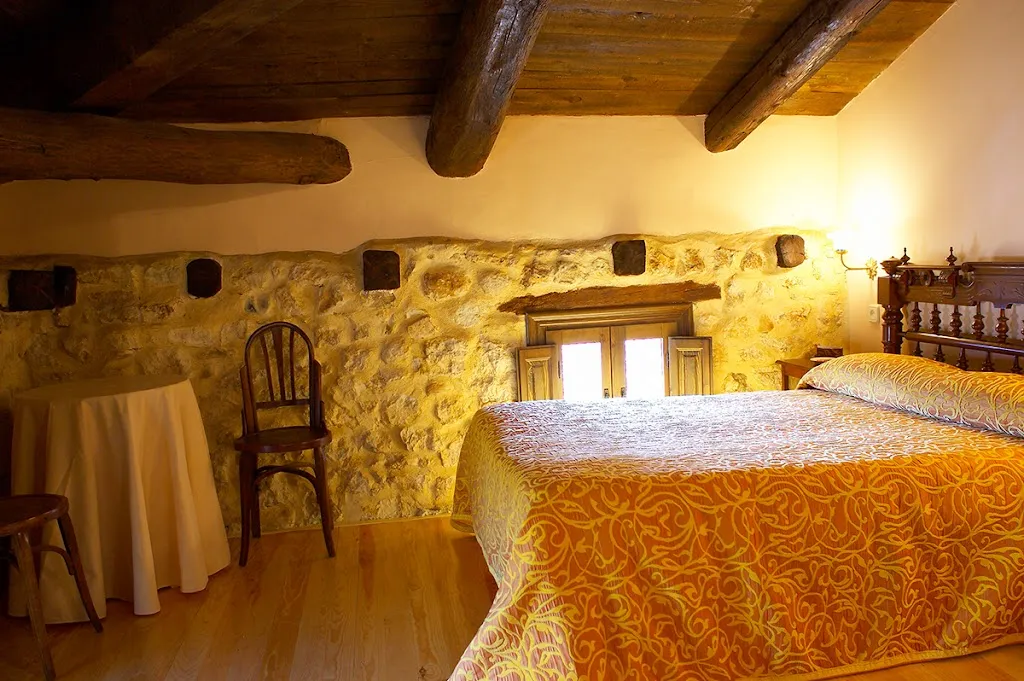 Hotel La Val_Jarque de la Val_slider_image_2