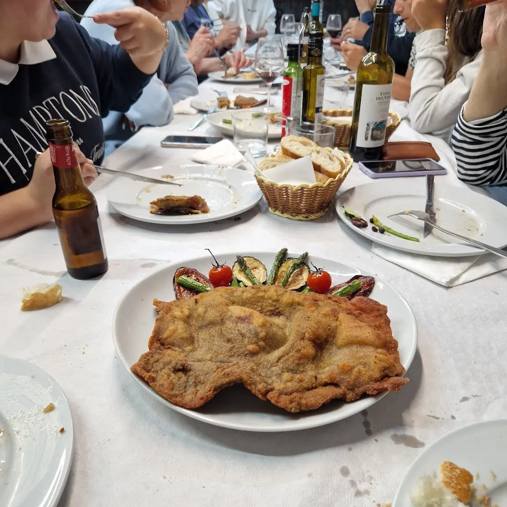 Mons B_Bar Hinojosa_Jarque de la Val_recensione